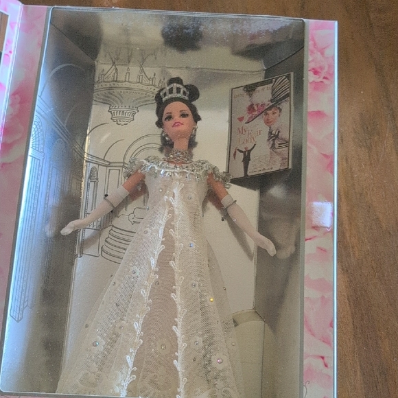 Mattel Elegant Doll in White Gown - Picture 3 of 6